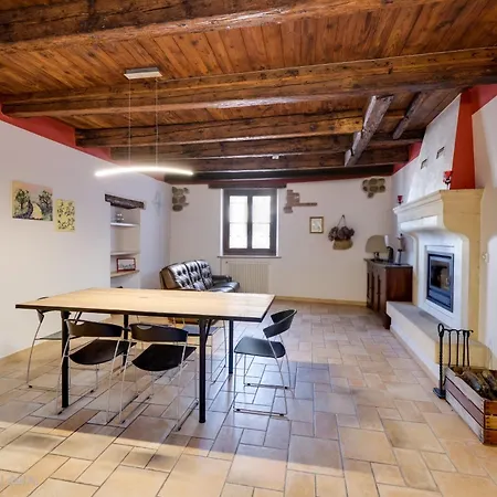Ca' Gremal - Tra Le Colline Del Garda - Di Bardolino بيت للعطل Calmasino